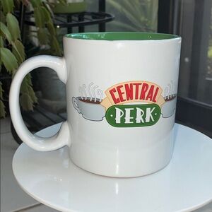 NEW Friends Central Perk 20oz ceramic coffee mug